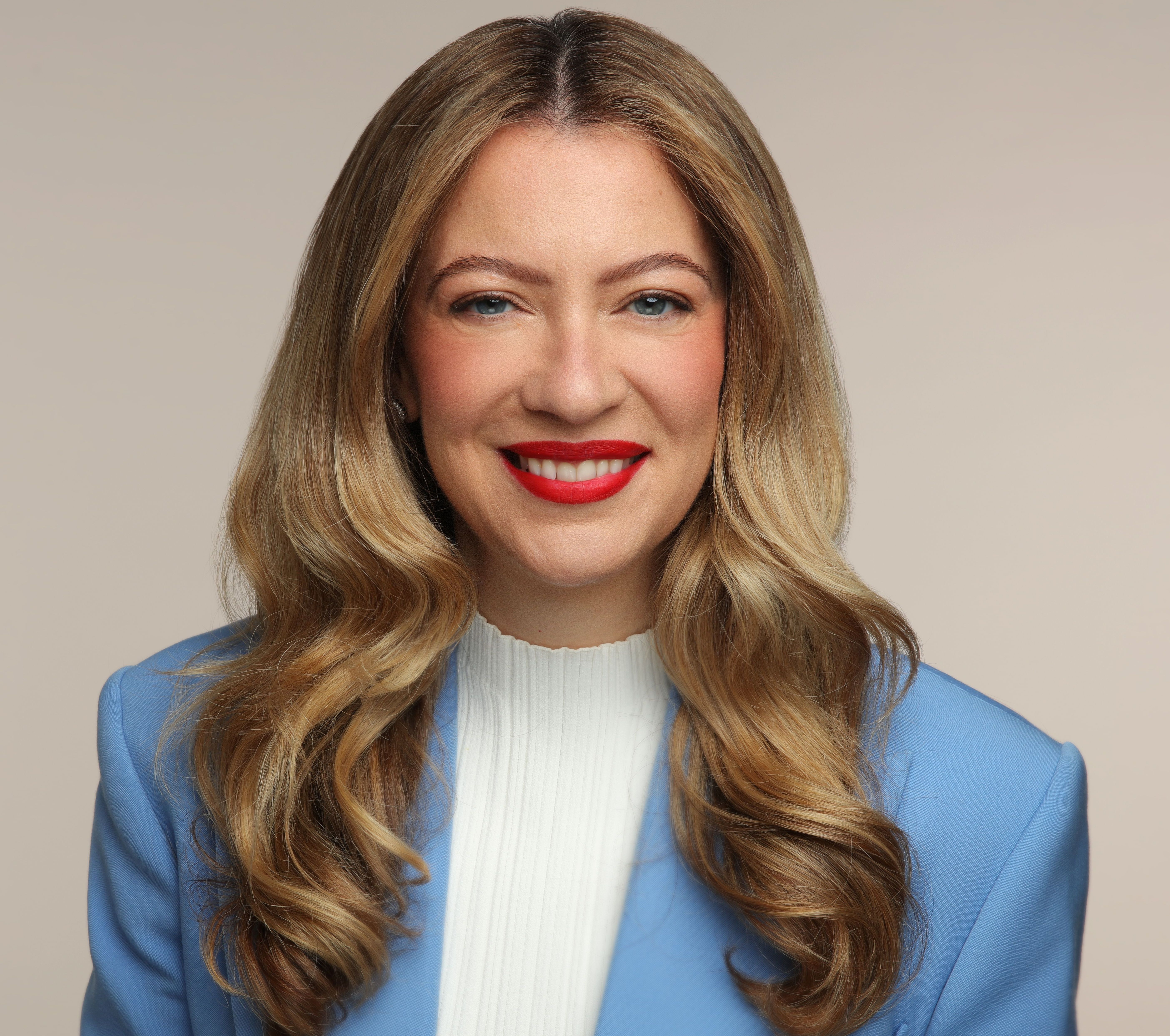 Portrait of Romi Savova, Founder and CEO of PensionBee.